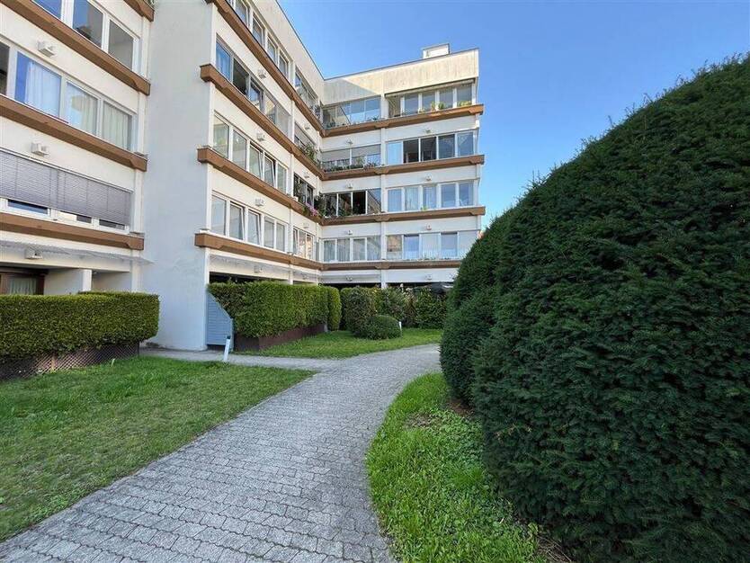 Hochwertig modernisierte GartenWohnung mit Terrasse & TG-Stellplatz