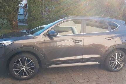Hyundai TUCSON 78.000 km 18.900 &euro; Selters 65618