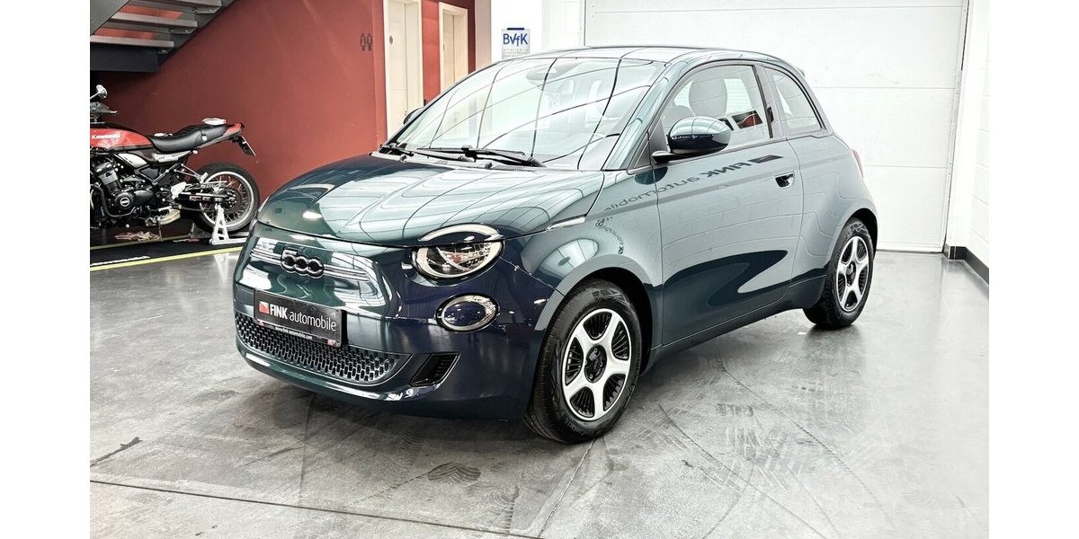Fiat 500e Action CarPlay Android Automatik 1.Hand 18.400 km 13.490 &euro; Lich 35423