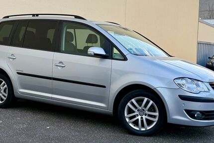 VW Touran 178.521 km 6.990 &euro; Hamburg 20537