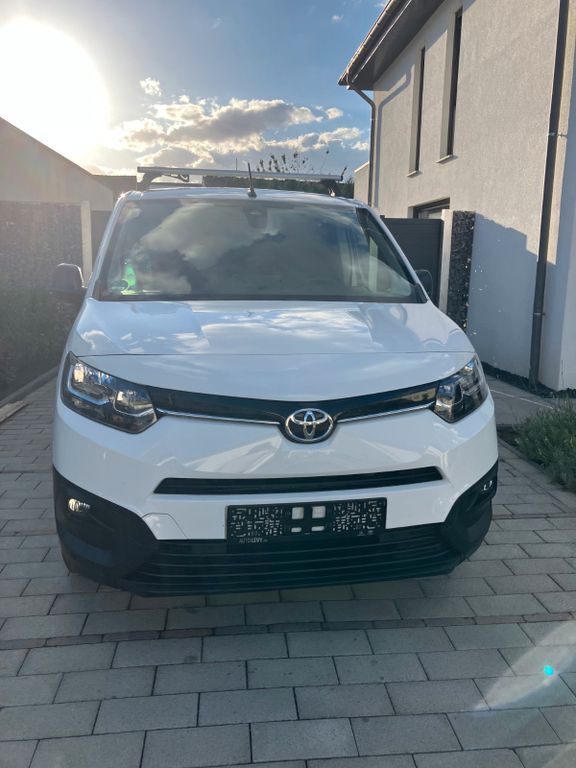Toyota Proace City 71.120 km 16.250 € Alsdorf 52477