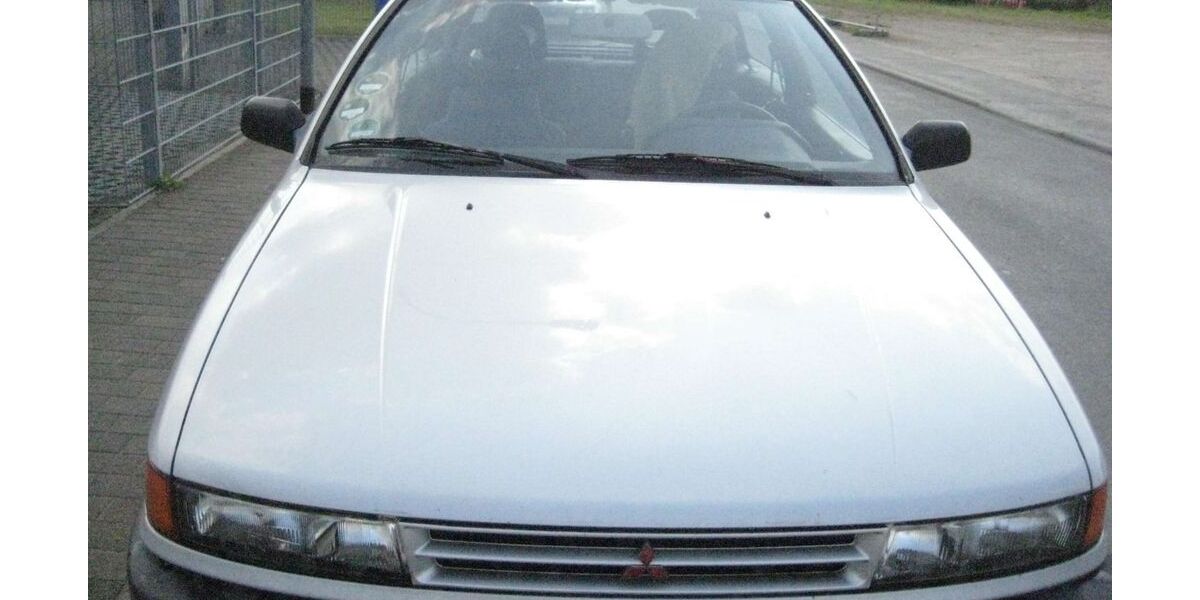 Mitsubishi Colt 106.000 km 1.800 € Staufenberg 35460