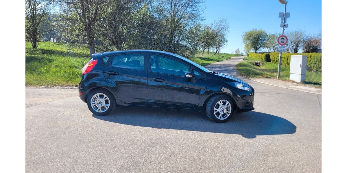 Ford Fiesta 144.500 km 4.650 &euro; Deilingen 78586