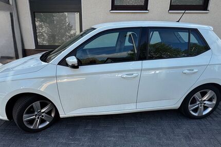 Skoda Fabia 89.111 km 8.100 &euro; Kassel 34134