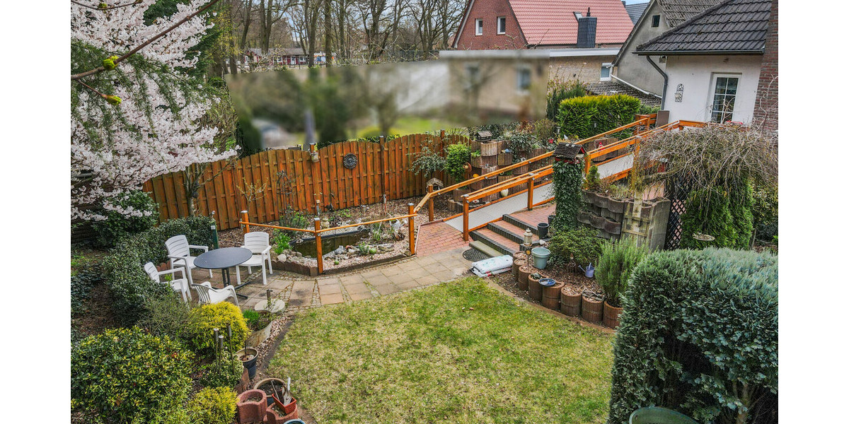 Delmenhorst-Annenheide Gepflegter Walmdachbungalow mit schönem Garten in zweiter Reihe - Bungalow Delmenhorst / Annenheide Annenheide | Angebot:26355215