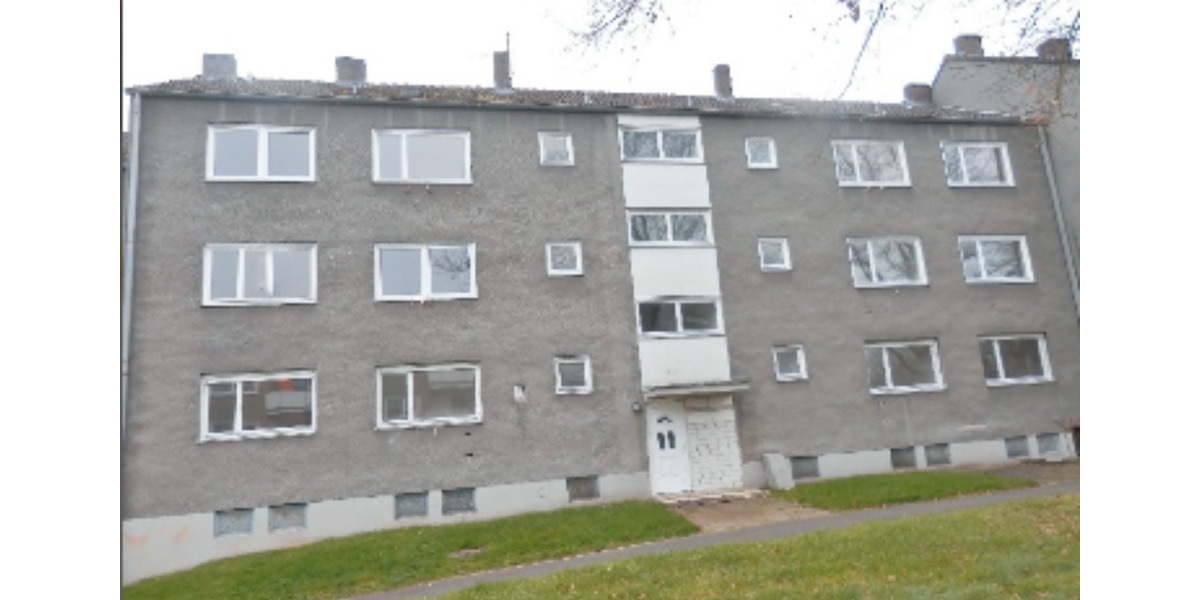 4,5-Zimmer Wohnung im 1. OGrechts, ruhige Lage, Balkon und Keller 4.5 zimmer