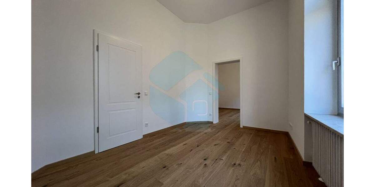Etagenwohnung Frankfurt Sachsenhausen - 5 Zimmer, 160 m&sup2;, 3.000&euro; | Angebot:25564516