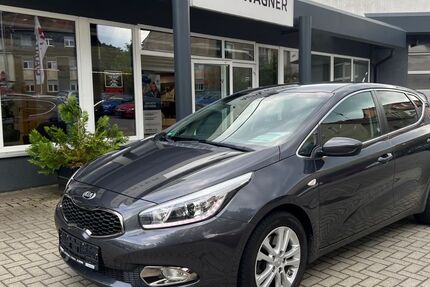 Kia ceed / Ceed 73.700 km 13.990 &euro; Kamenz 01917