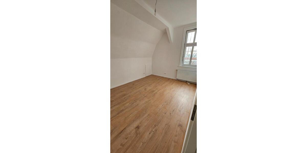 Etagenwohnung Niestetal - 4 Zimmer, 108 m&sup2;, 800&euro; | Angebot:26272961