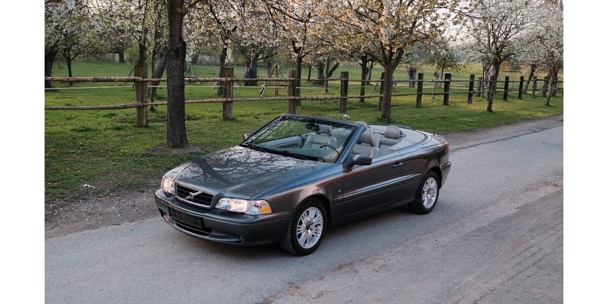 Volvo C70 83.500 km 9.900 &euro; Kirchlengern 32278