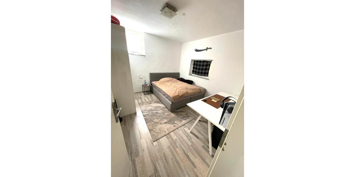 Erdgeschoßwohnung Stuttgart Zuffenhausen - 2 Zimmer, 45 m&sup2;, 700&euro; | Angebot:26012922