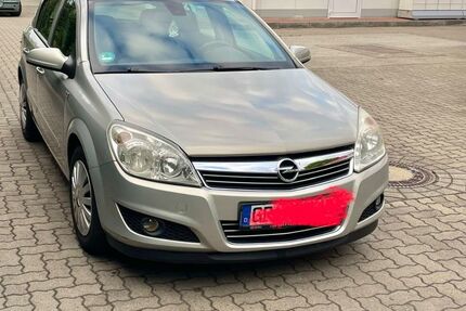 Opel Astra 217.000 km 1.990 &euro; Zittau 02763