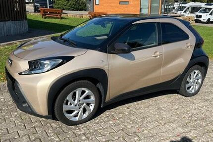 Toyota Aygo (X) 6.349 km 14.950 &euro; Kassel 34121