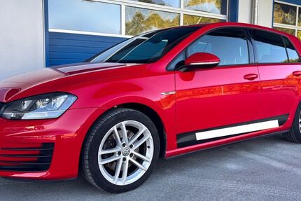 VW Golf 281.719 km 9.200 &euro; Landau an der Isar 94405