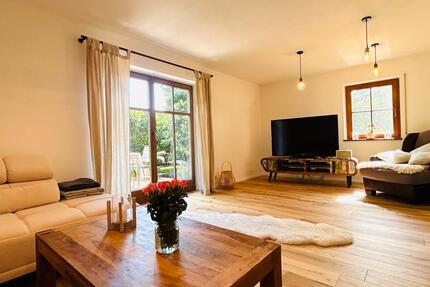 XXL Wohnhaus mit ELW - ca 240qm - Neuötting 8 zimmer