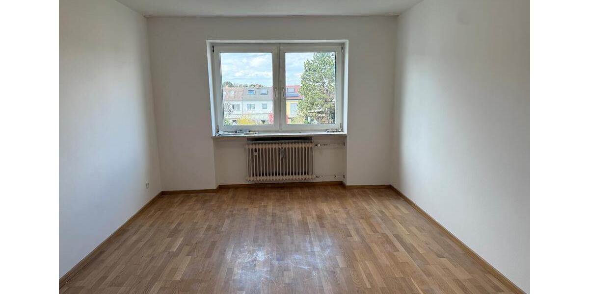 Etagenwohnung Puchheim - 3 Zimmer, 77 m&sup2;, 1.726&euro; | Angebot:26322603