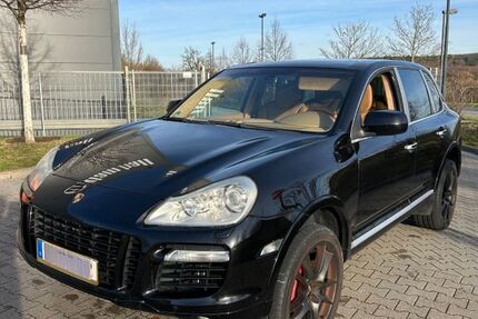 Porsche Cayenne 243.500 km 11.900 &euro; Frankfurt 60486