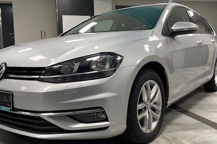VW Golf 79.850 km 17.850 &euro; Gersdorf 09355