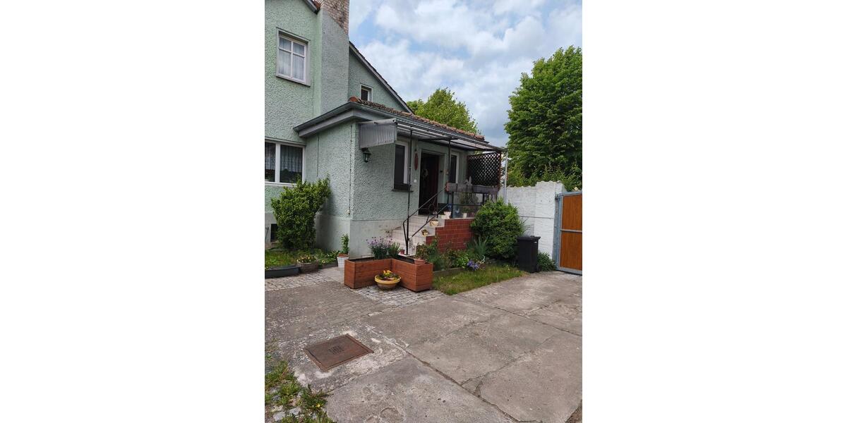 Hochparterre Löwenberger Land - 2 Zimmer, 67 m&sup2;, 180.000&euro; | Angebot:27196319