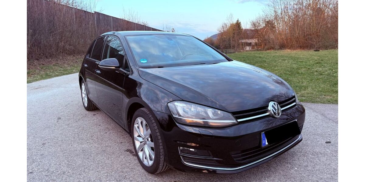 VW Golf 137.000 km 11.800 &euro; Höttingen 91798