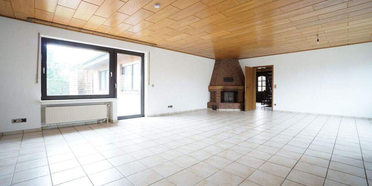 Einfamilienhaus Salzbergen - 9 Zimmer, 241 m&sup2;, 330.000&euro; | Angebot:25698292