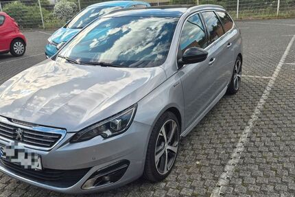 Peugeot 308 136.000 km 7.500 &euro; Kreuztal 57223