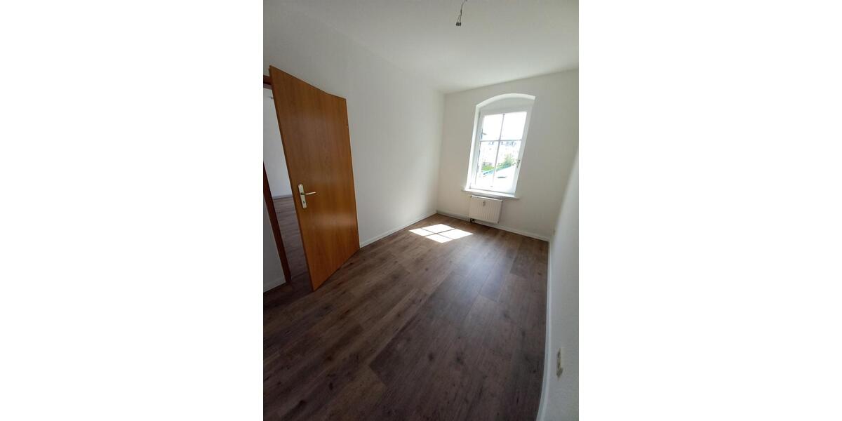 Etagenwohnung Waldheim - 2 Zimmer, 43 m&sup2;, 249&euro; | Angebot:23558662