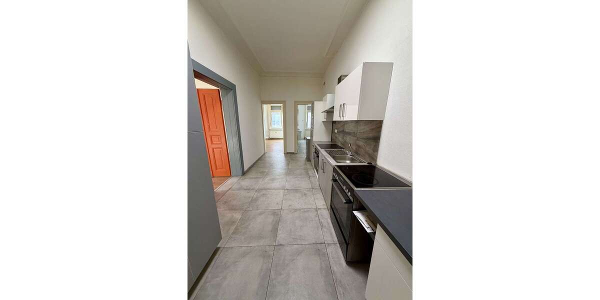 Etagenwohnung Ludwigsburg - 3 Zimmer, 112 m&sup2;, 1.350&euro; | Angebot:25399901