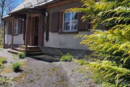 Haus Aue-Bad Schlema Bad Schlema - 4 Zimmer, 100 m&sup2;, 45.000&euro; | Angebot:26401619