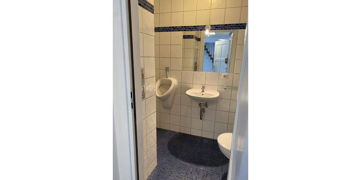 Etagenwohnung Augsburg Göggingen - 6 Zimmer, 177 m&sup2;, 1.920&euro; | Angebot:26048170