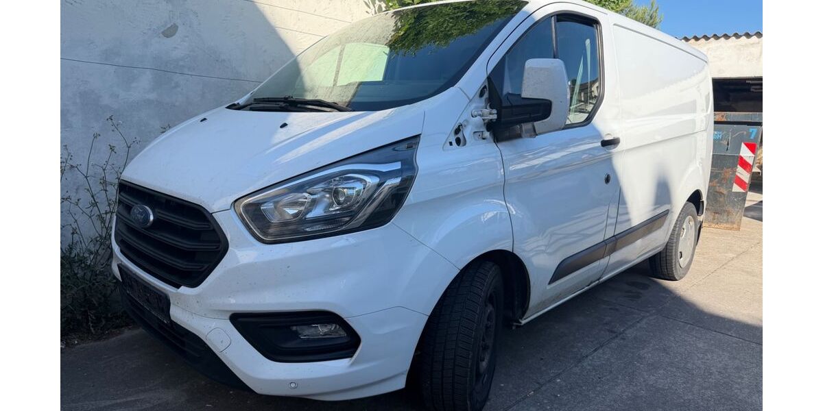 Ford Transit Custom 243.000 km 5.490 &euro; Worms 67547