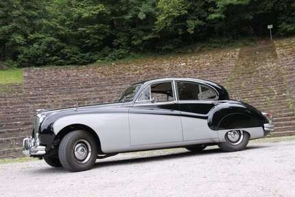 Jaguar MK II