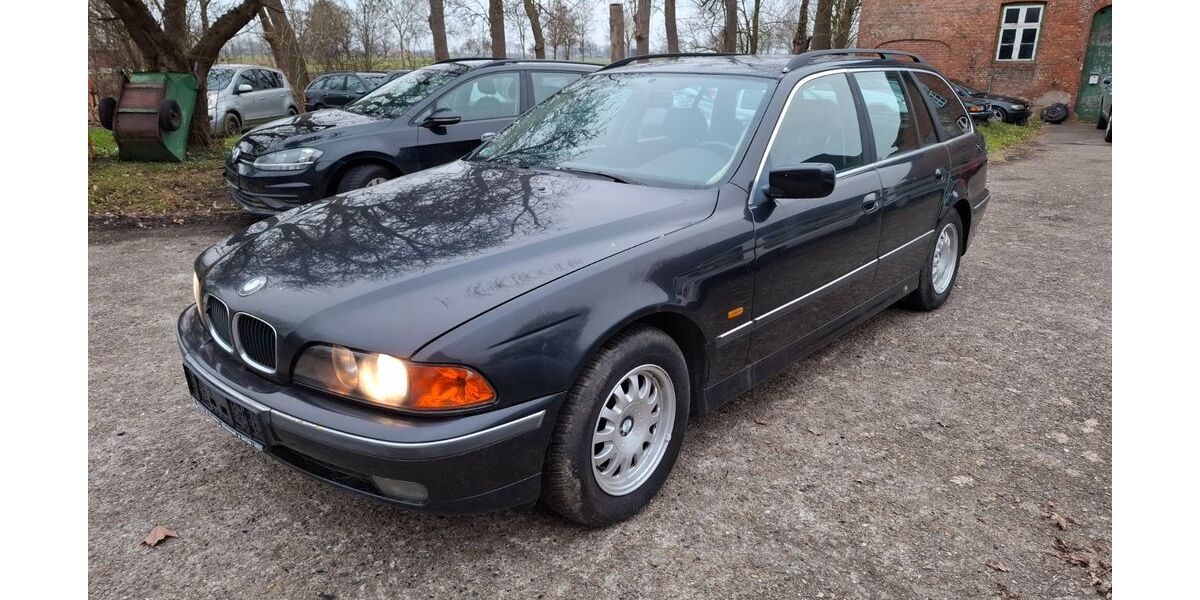 BMW 520 324.000 km 1.750 € Kollmar 25377
