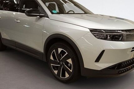 Opel Grandland (X) 11.079 km 25.980 &euro; Kelheim 93309