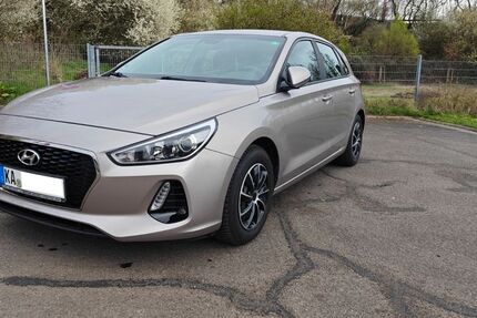 Hyundai i30 115.000 km 8.200 &euro; Ettlingen 76275