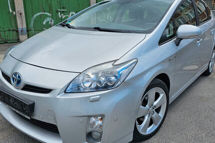 Toyota Prius 41.553 km 12.990 &euro; Berlin 13353