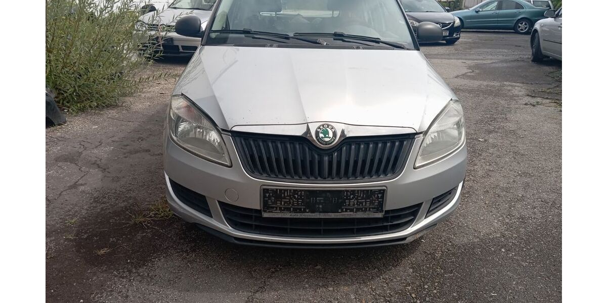 Skoda Fabia 299.000 km 1.900 &euro; Wegscheid 94110
