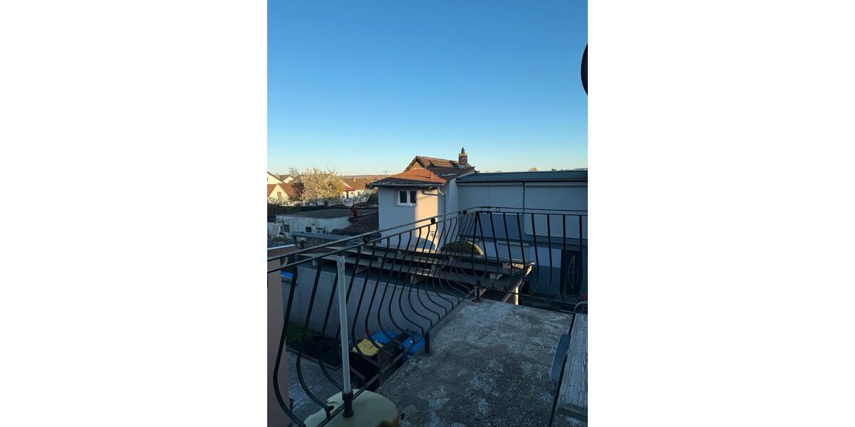 Doppelhaushälfte Frankfurt am Main Ginnheim - 5 Zimmer, 127 m&sup2;, 1.400&euro; | Angebot:26318609