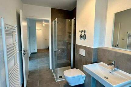 Wunderschöner Neubau 2 ZW EBK TG-Stellplatz Terrasse barrierefrei! 2 zimmer