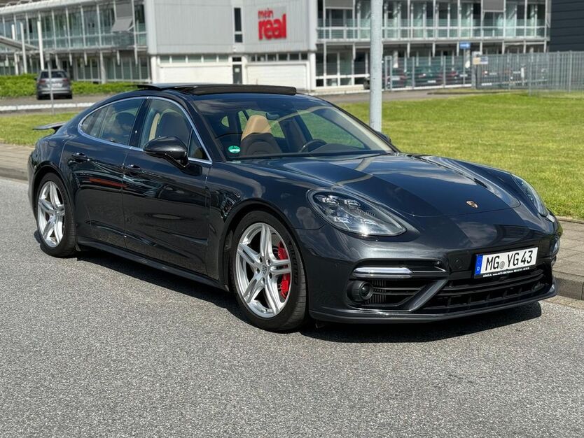 Porsche Panamera 59.800 km 73.500 € Mönchengladbach 41066