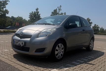 Toyota Yaris 41.355 km 5.950 &euro; Singen 78224