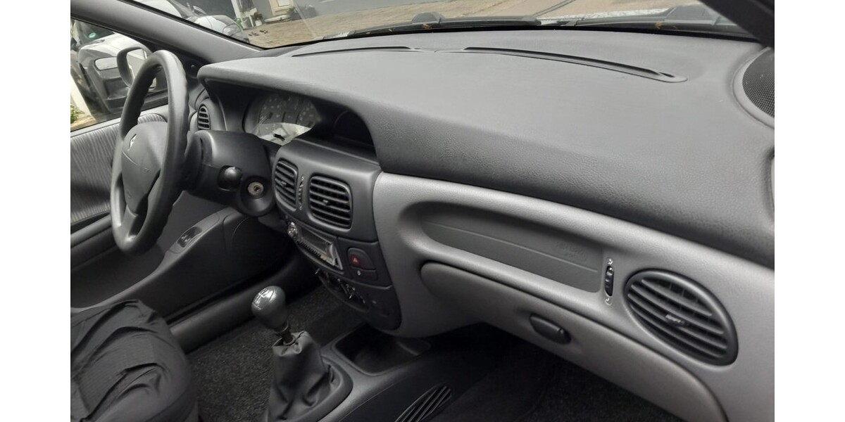 Renault Megane 127.430 km 1.200 &euro; Schwaikheim 71409