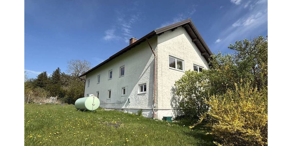 Einfamilienhaus Simbach am Inn / Kirchberg Simbach - 8 Zimmer, 215 m&sup2;, 320.000&euro; | Angebot:26817265