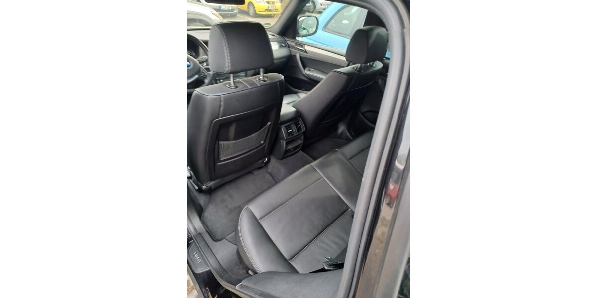 BMW X3 156.000 km 14.500 € Nürnberg 90403