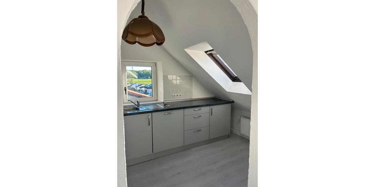 Dachgeschoßwohnung Riegelsberg - 2 Zimmer, 68 m&sup2;, 600&euro; | Angebot:26401470