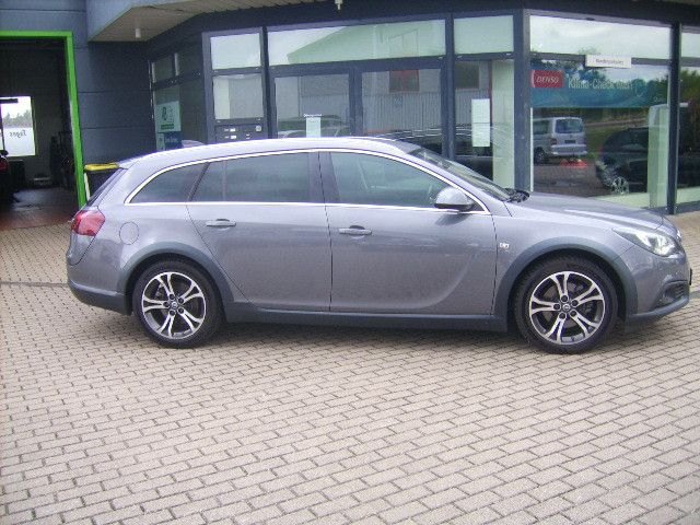 Opel Insignia 166.785 km 9.999 &euro; Schönebeck 39218