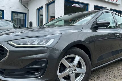 Ford Focus 136.000 km 10.949 &euro; Gummersbach (Zwischen Toom Markt und ATU) 51645