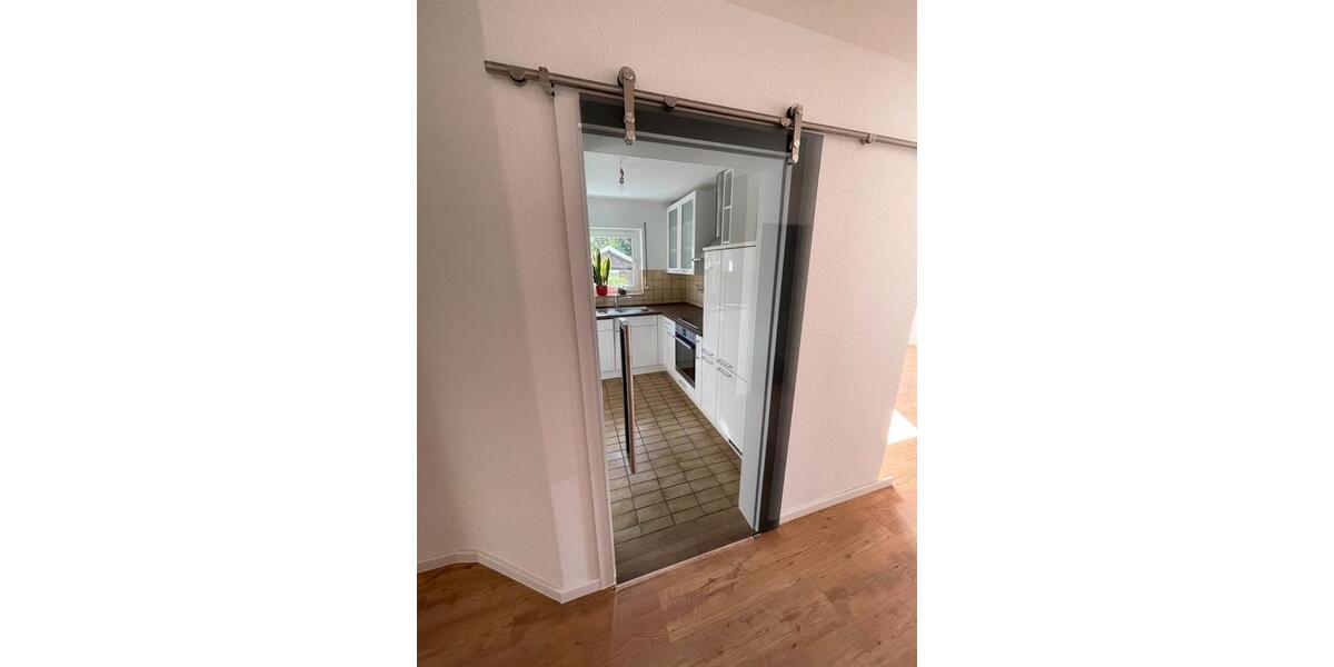 Erdgeschoßwohnung Neuenstein - 4 Zimmer, 100 m&sup2;, 1.050&euro; | Angebot:26350156
