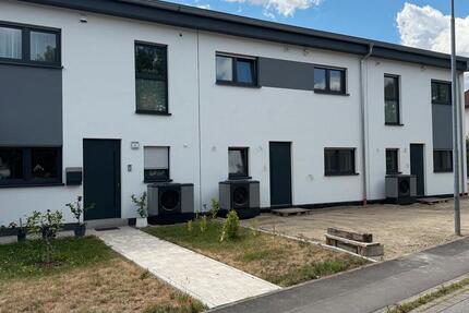Haus Oberstreu - 4 Zimmer, 170 m&sup2;, 395.000&euro; | Angebot:27109724