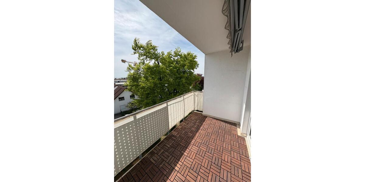 Etagenwohnung Burghausen - 3 Zimmer, 72 m&sup2;, 975&euro; | Angebot:26348847